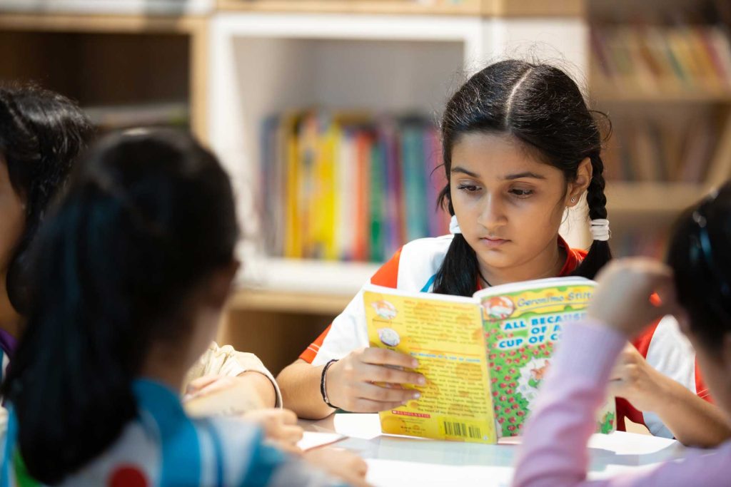 GIIS 通学セット Global Indian International National School