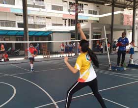 Badminton