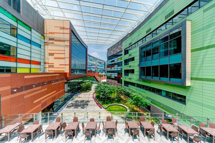 Moving to Singapore with Children: A Complete School Guide for Expat Families (2026)