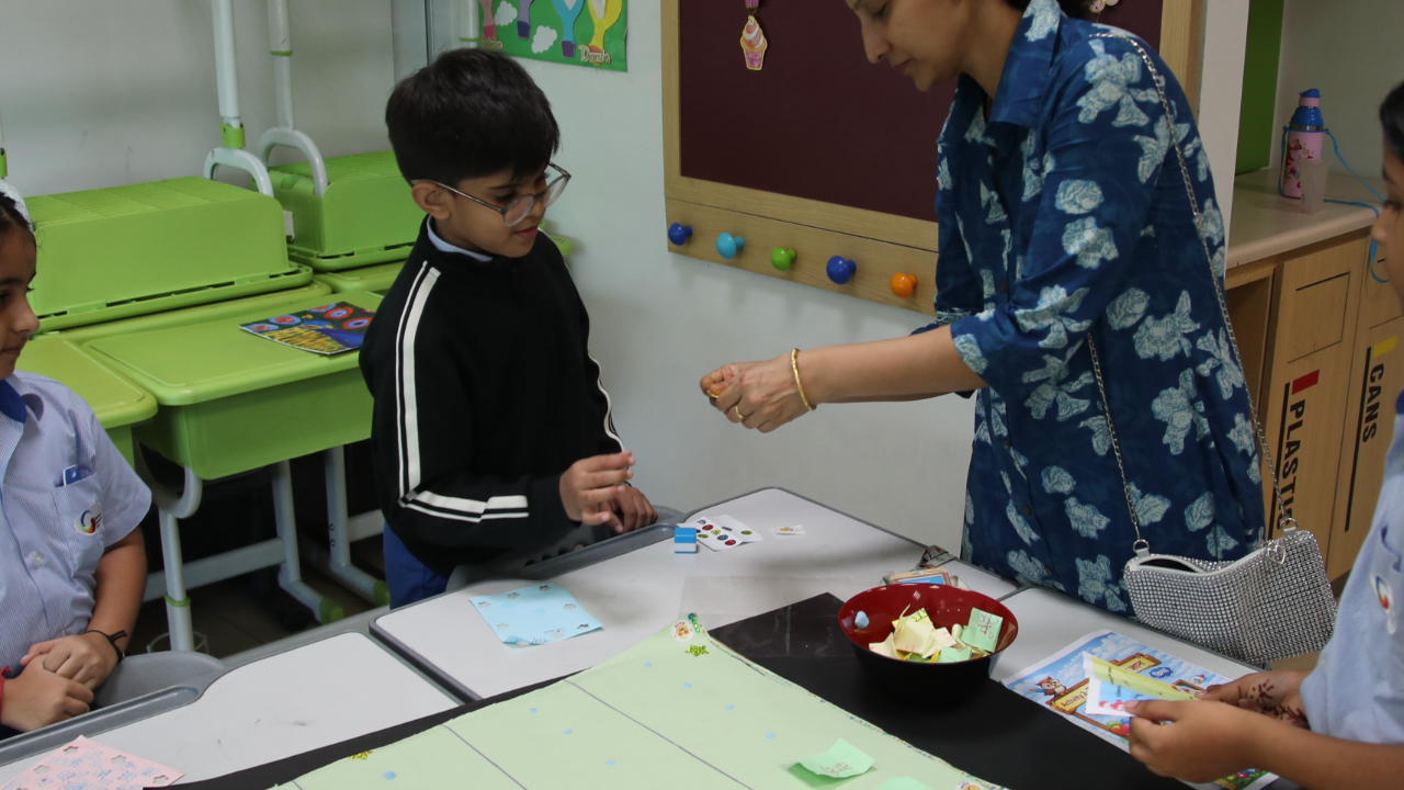 How International Schools in Singapore Develop Life Skills Through Different Teaching Approaches